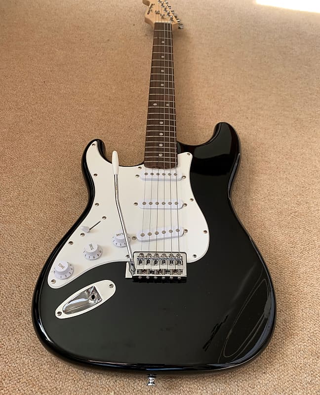 Harley Benton St 20 Bk Standard Series Harley Benton ST-20 BK Standard Series Left Handed in Black - Rock