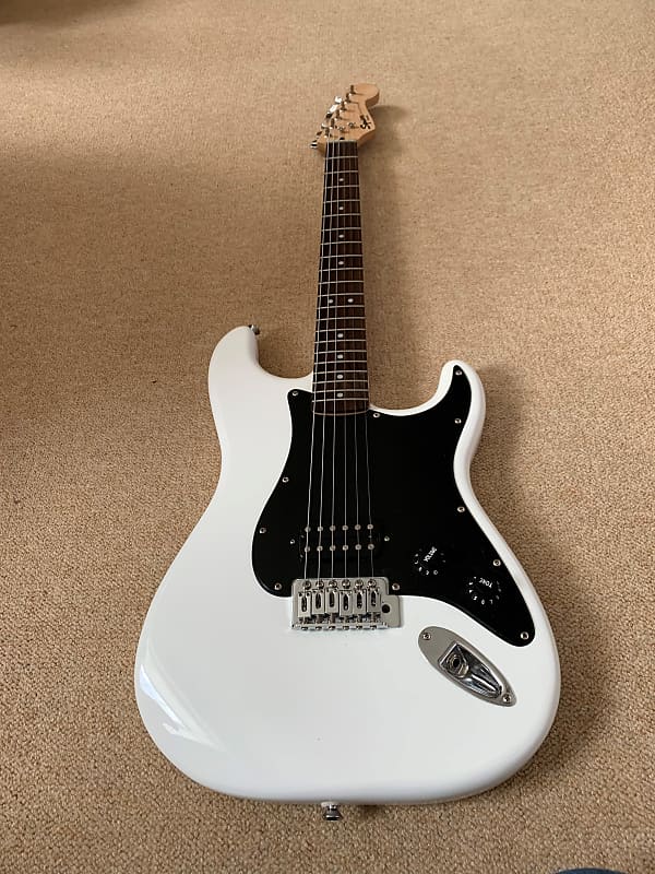 Squier Stratocaster by Fender - Single Humbucker Indonesia