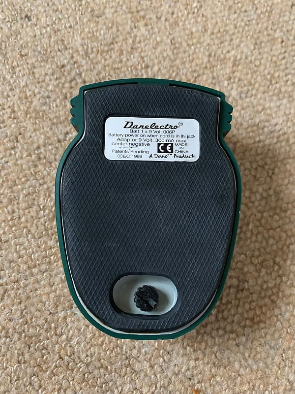 Danelectro Fish and Chips 7-Band EQ Guitar Effects Pedal - Image 2