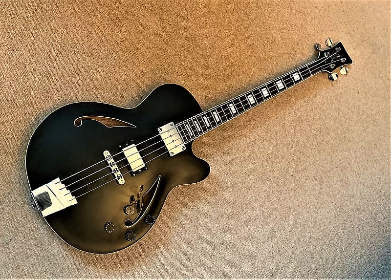 Italia Torino Semi-Hollow Body Bass Guitar, Black - Image 14