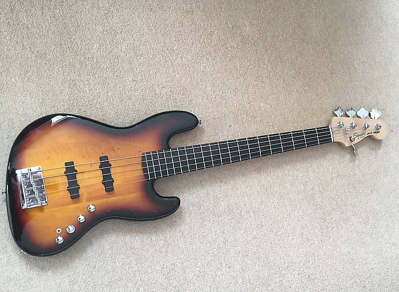 Squier Deluxe Jazz Bass V Active (5 String) 3-Color Sunburst - Image 10