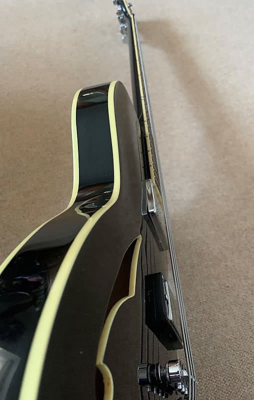 Italia Torino Semi-Hollow Body Bass Guitar, Black - Image 8