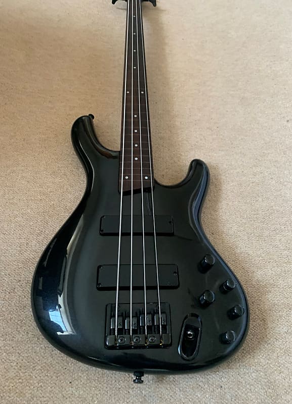 Ibanez EDB600 in Black Fretless - Rock Stock Stores