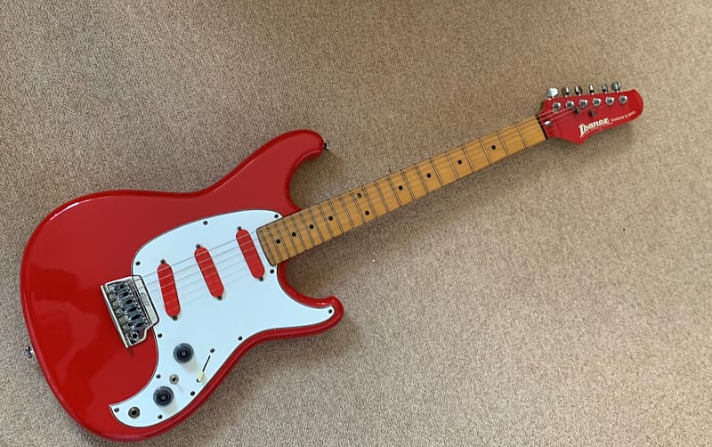 Ibanez Roadstar II RS135 Comet 1984 Red