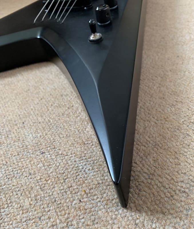 Washburn Parallaxe V260, Carbon Black - Rock Stock Stores