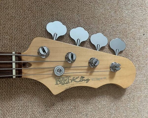 Fret-King  Silver Label Esprit Bass  Gloss Red - Image 19