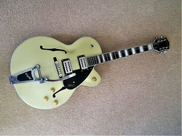 Gretsch  G2420T Streamliner Hollow Body,  Gold Sparkle - Image 11