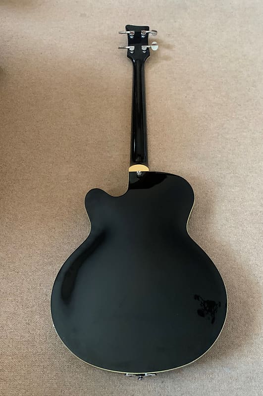 Italia Torino Semi-Hollow Body Bass Guitar, Black - Image 9