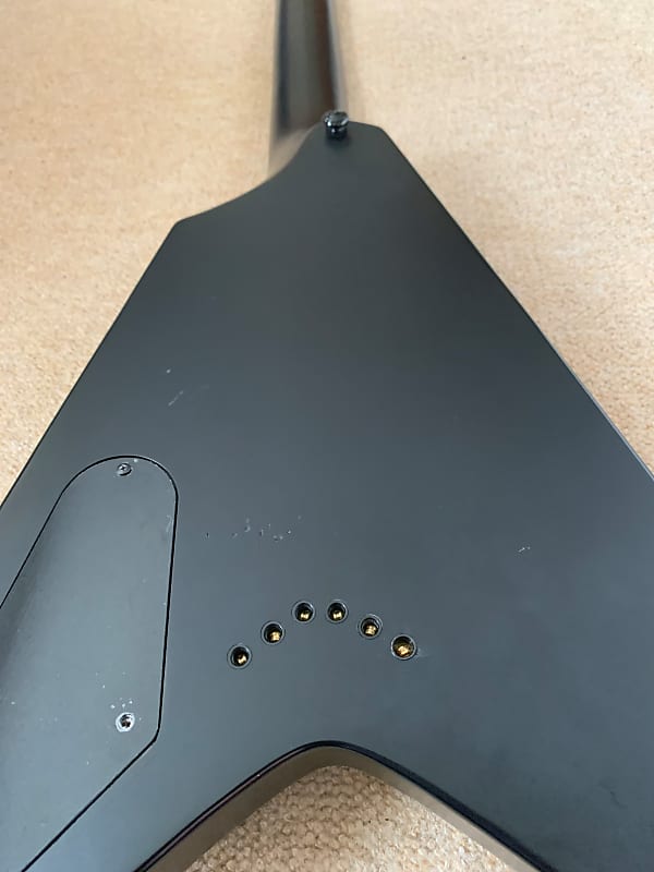 Washburn Parallaxe V260, Carbon Black - Rock Stock Stores