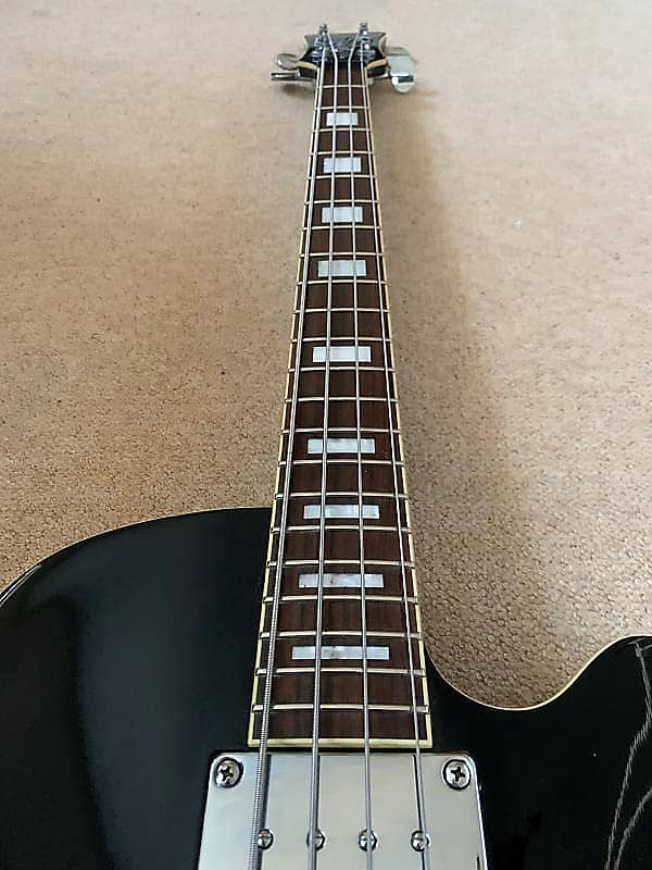 Italia Torino Semi-Hollow Body Bass Guitar, Black - Image 19