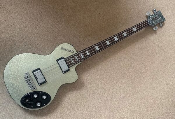 Italia  Maranello 4 string bass