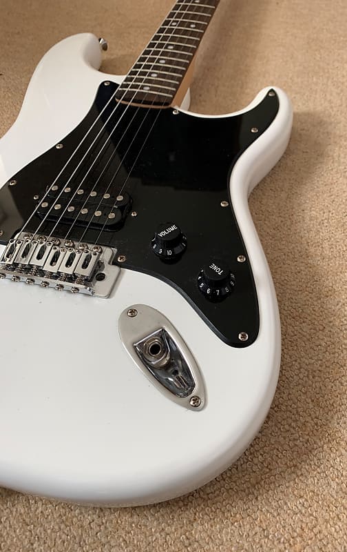 Squier Stratocaster by Fender - Single Humbucker Indonesia