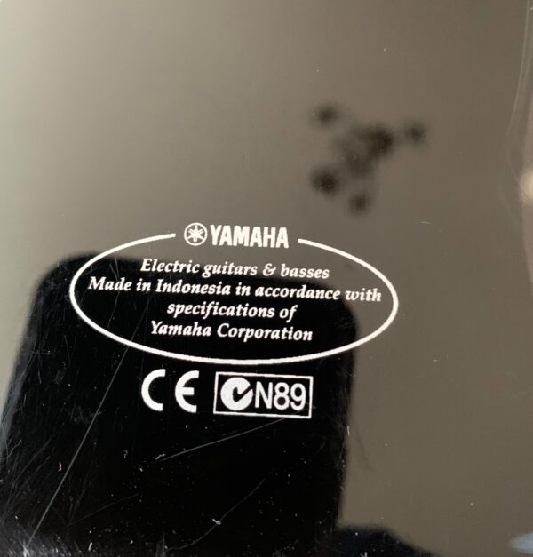 Yamaha ERG 121 in Black - Image 8