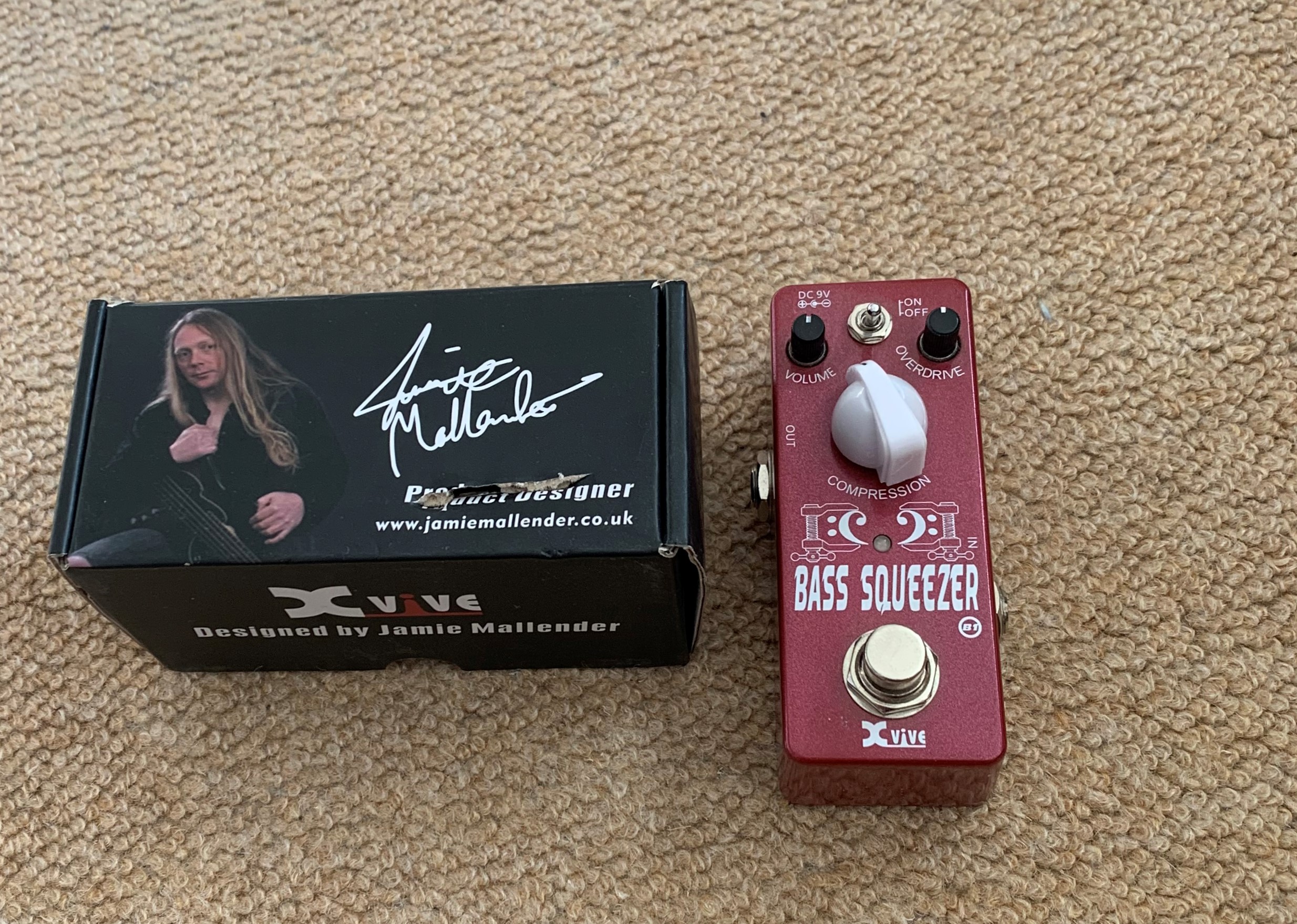 Xvive XB1 Bass Squeezer Compressor Micro Pedal