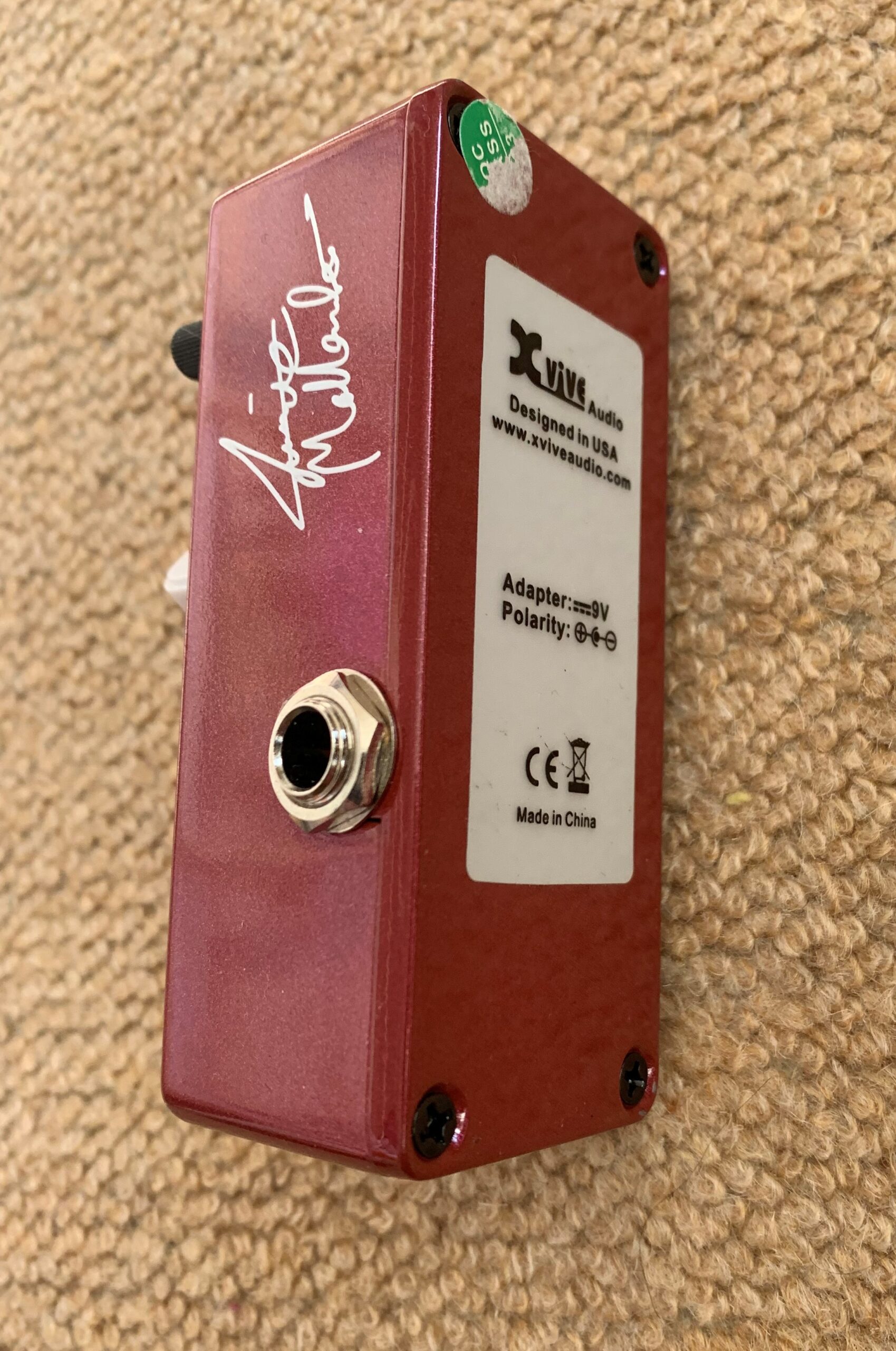 Xvive XB1 Bass Squeezer Compressor Micro Pedal - Image 4