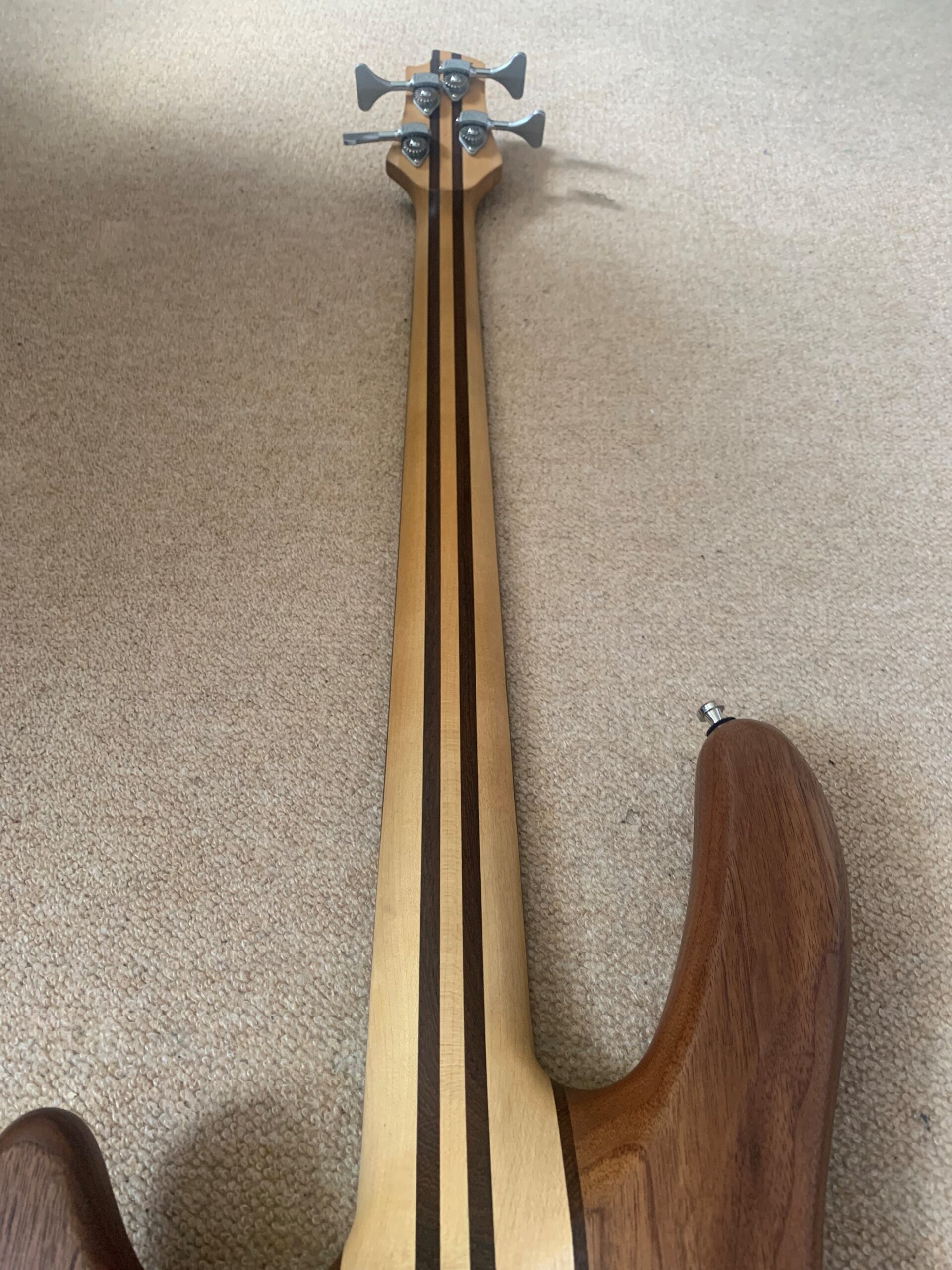 Cort Artisan A4 Ltd Edition Bass Guitar. - Image 8