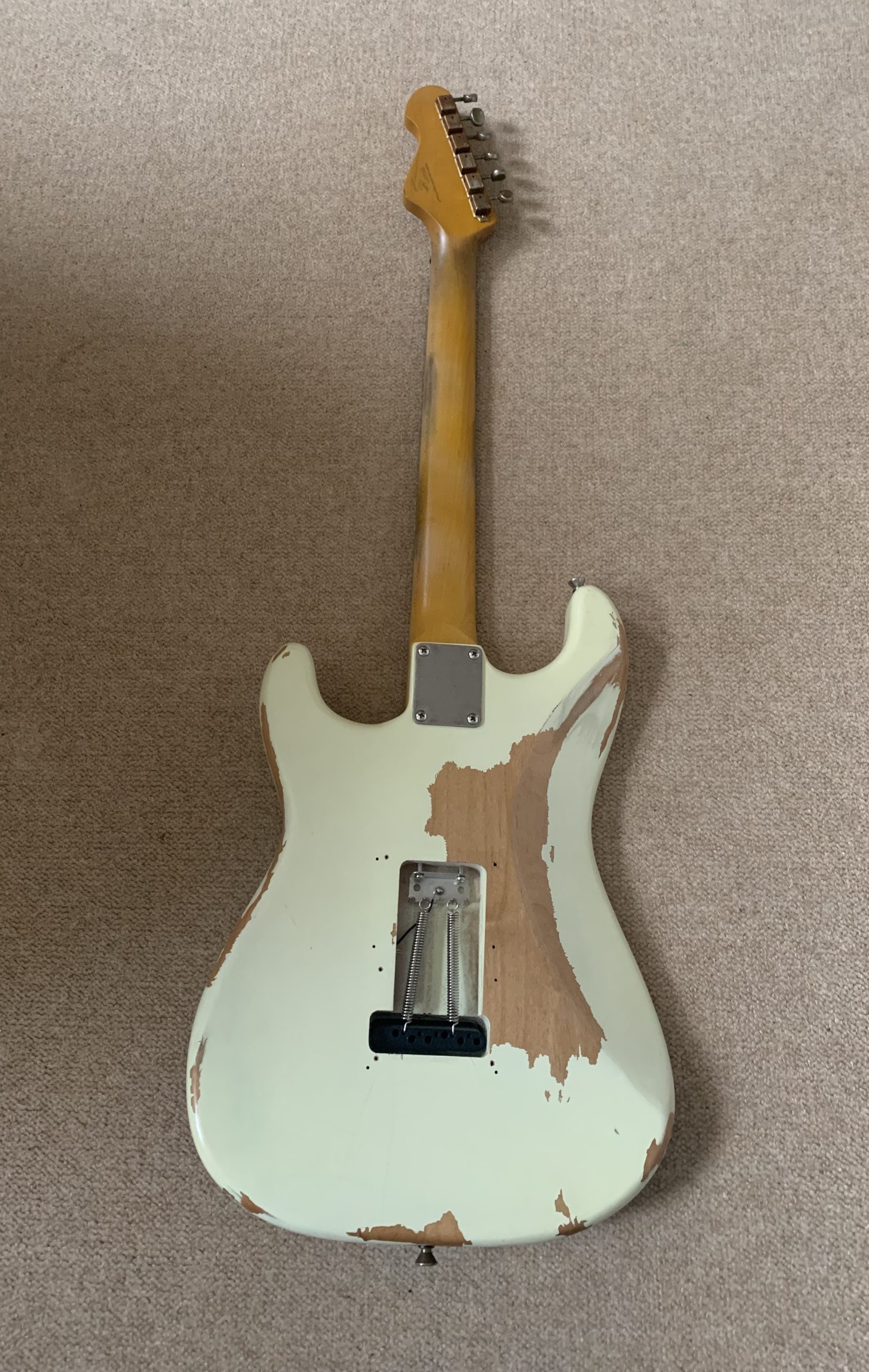 Vintage V6 Thomas Blug Signature Electric Guitar ~ Distressed Vintage White - Image 7