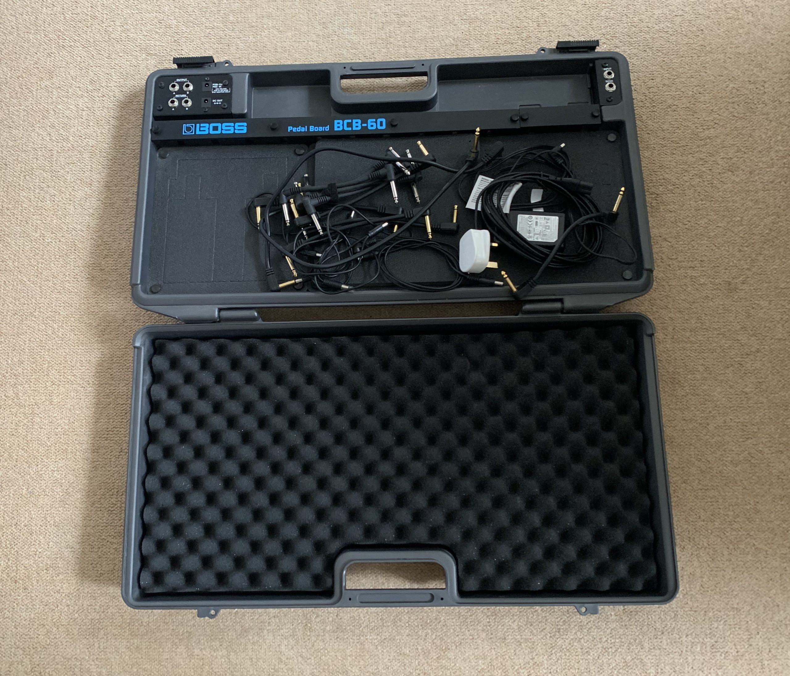 Boss BCB-60 Deluxe Pedal Board - Image 2