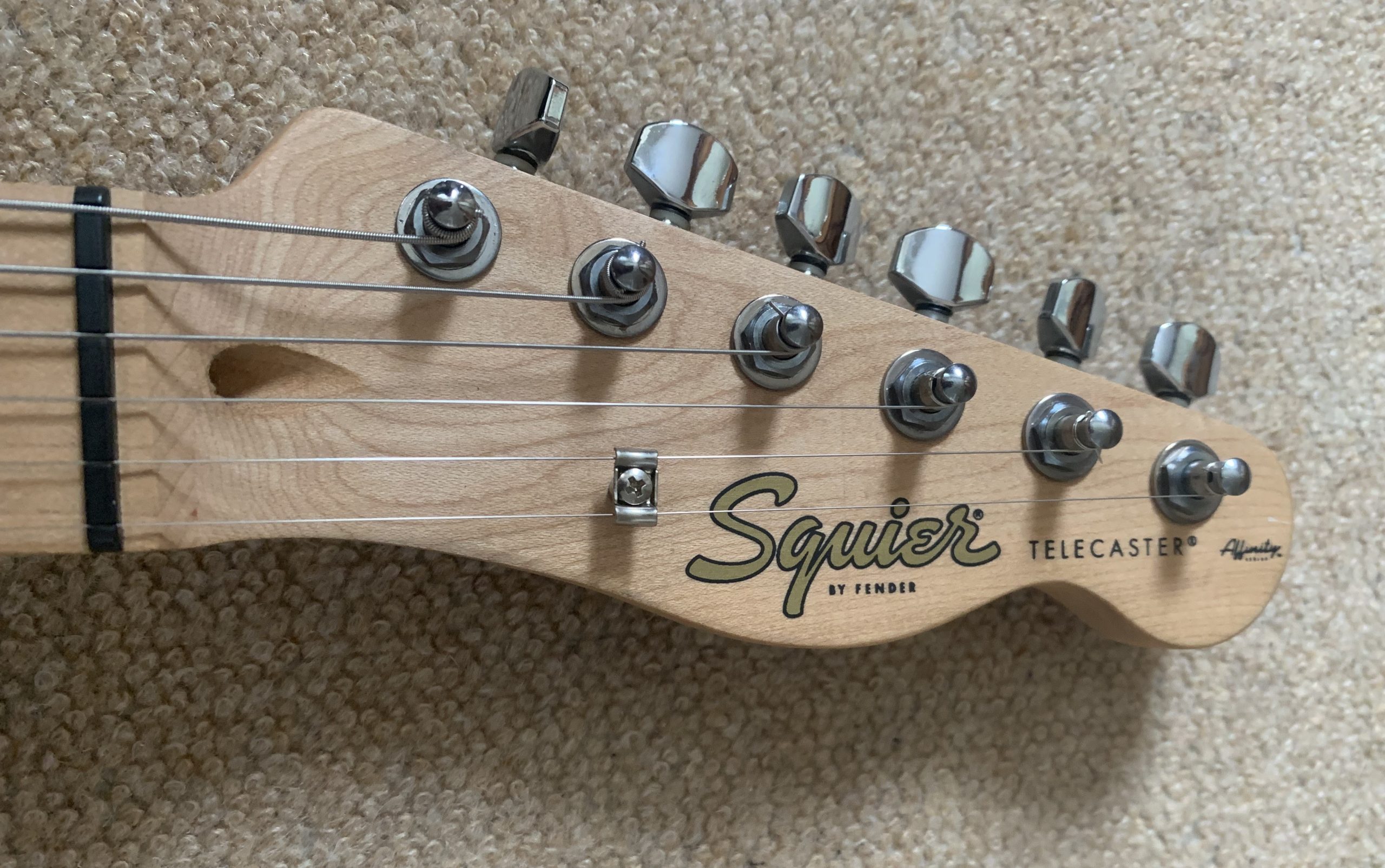 SQUIER AFFINITY SERIES TELECASTER IN SUNBURST 2019 - Image 4