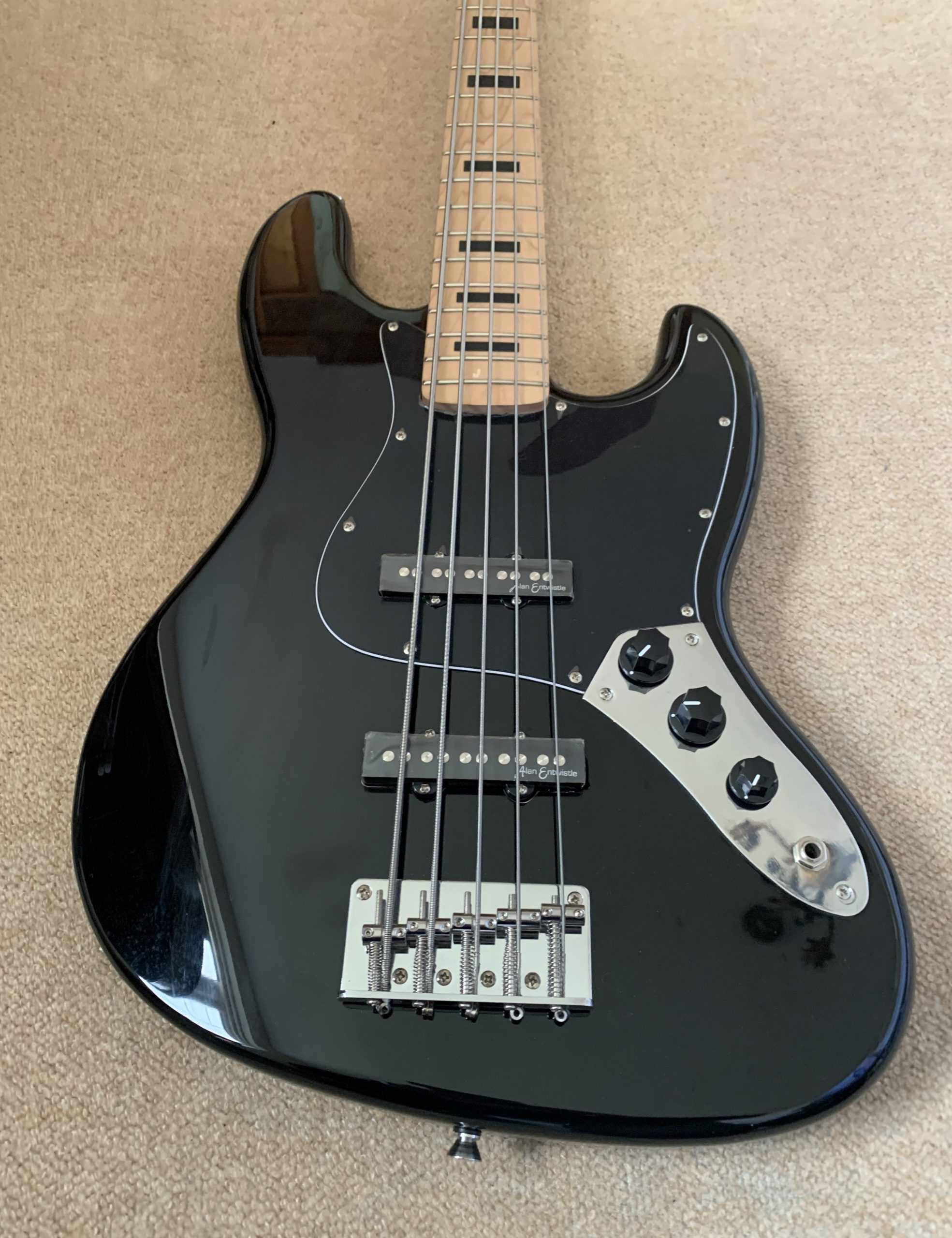 Vintage V495 Coaster Series 5 String Bass, Boulevard Black - Image 2