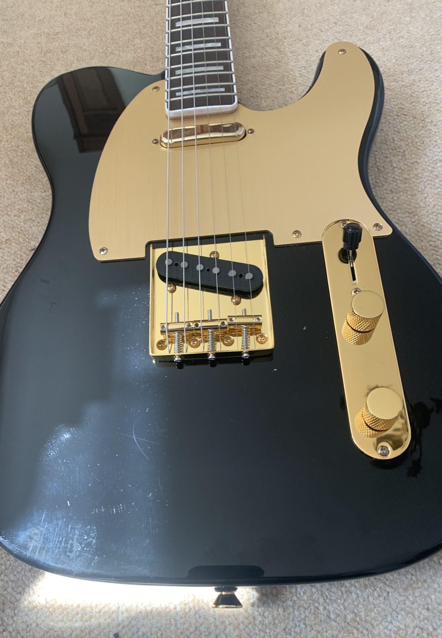 Squier 40th Anniversary Black and Gold Edition Telecaster 2022 - Image 10