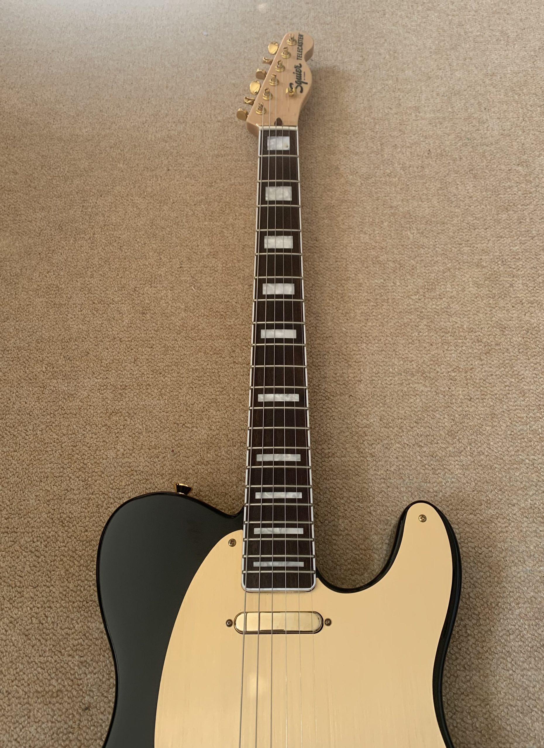 Squier 40th Anniversary Black and Gold Edition Telecaster 2022 - Image 8