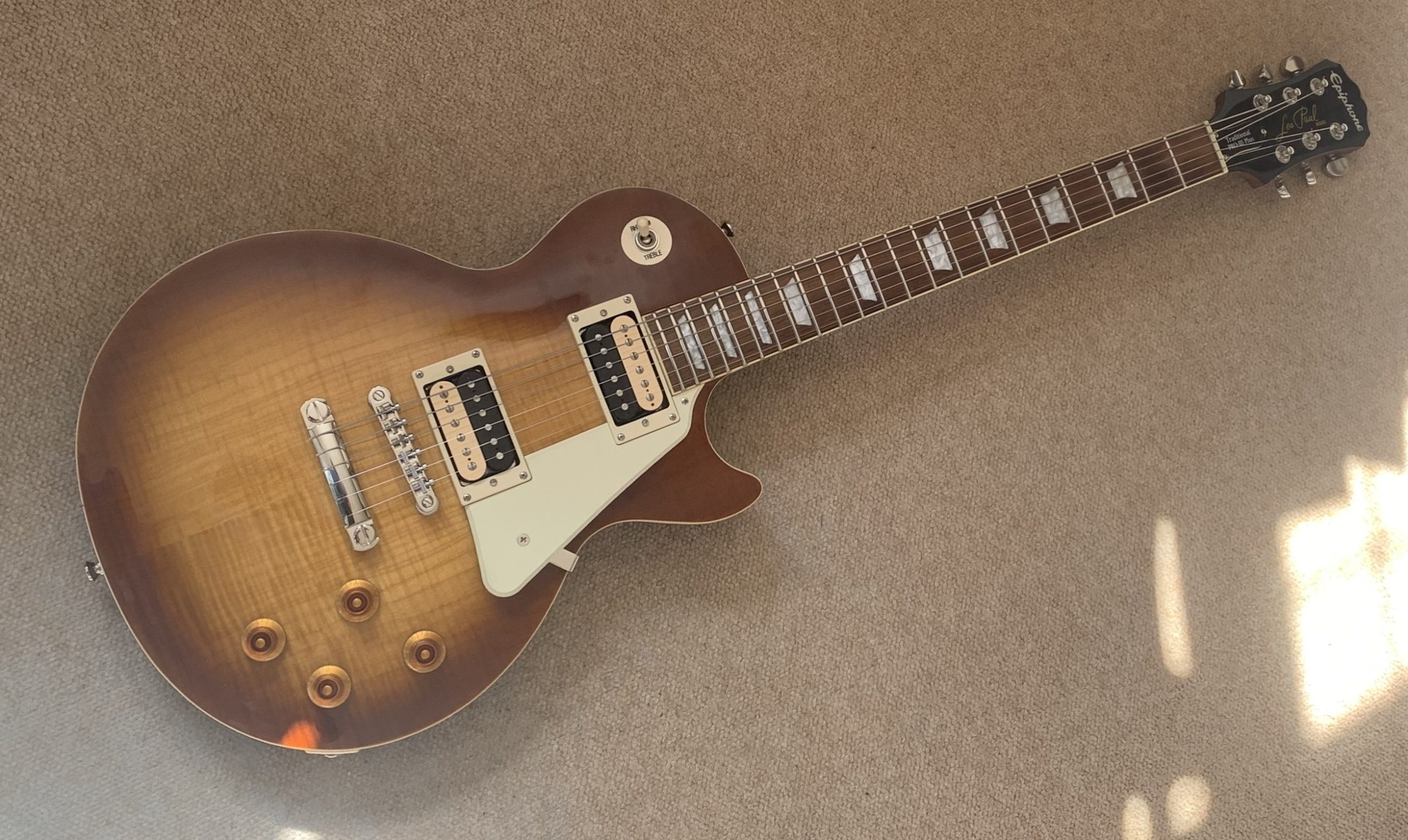 Epiphone Les Paul Traditional PRO-III Plus Desert Burst (Limited Edition)