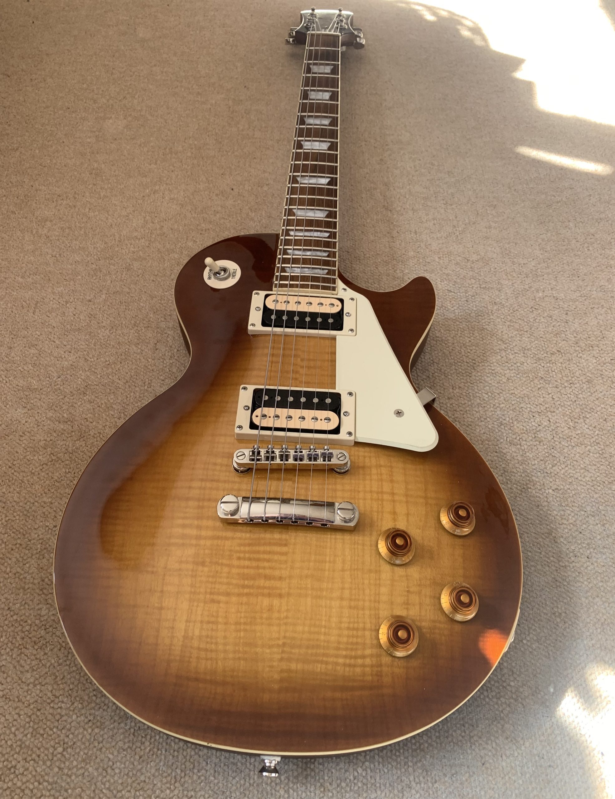 Epiphone Les Paul Traditional PRO-III Plus Desert Burst (Limited Edition) - Image 2