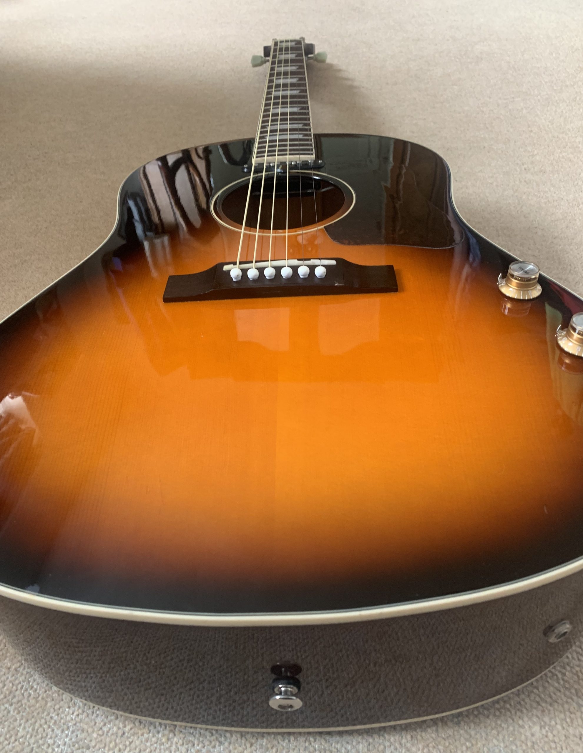 Epiphone Limited Edition EJ-160E/VS 2017 with Gigbag - Rock Stock