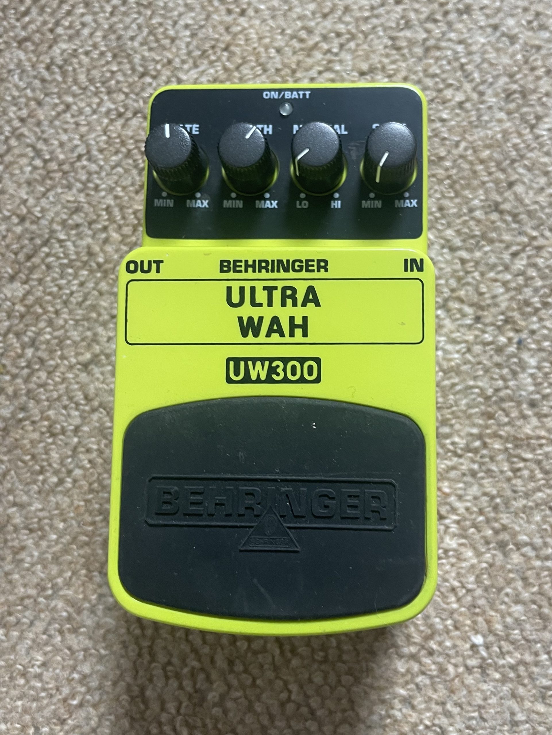 Behringer ULTRA WAH UW300