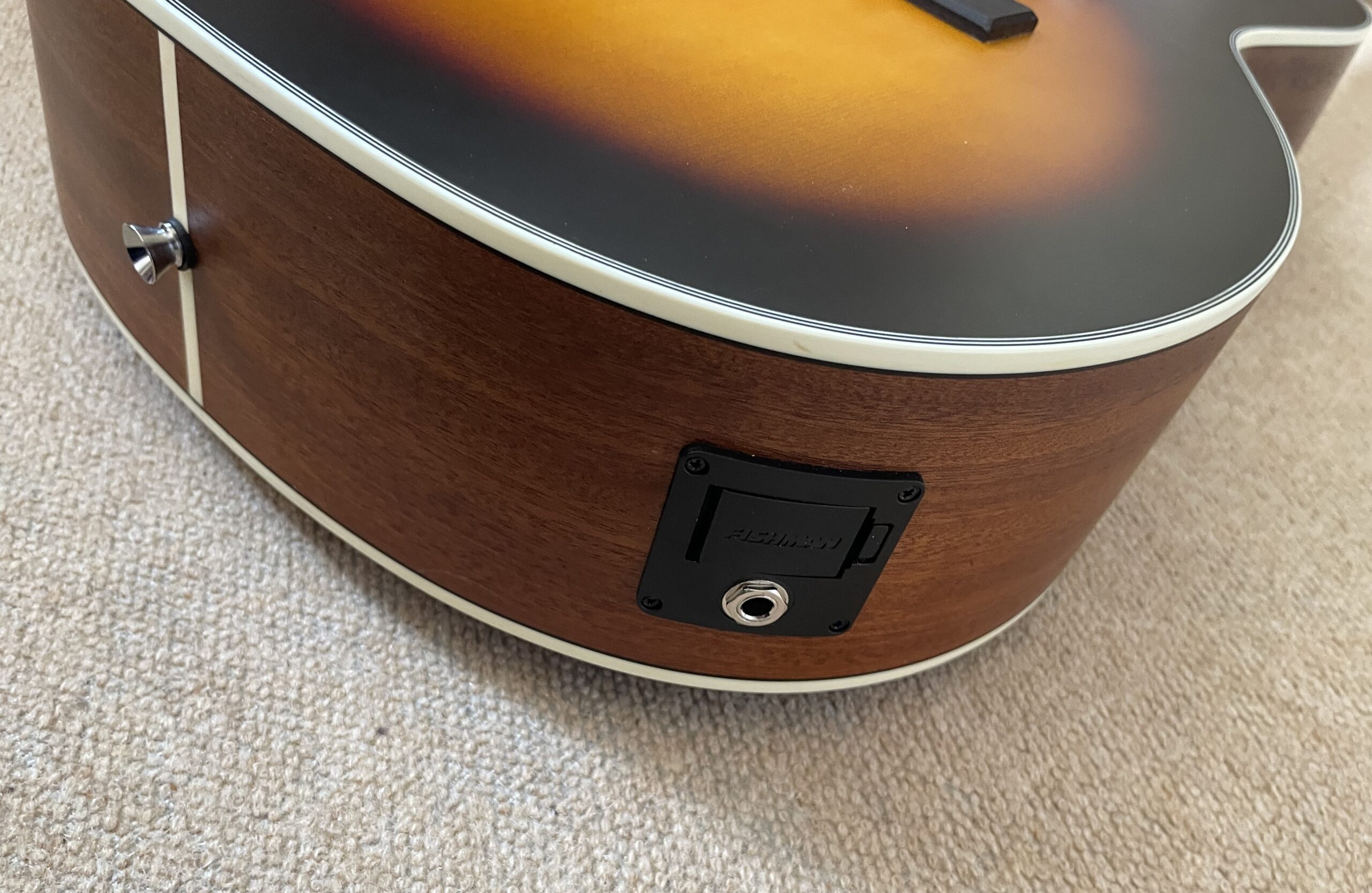 Vintage V180VS B with Fishman Electronics - Image 3