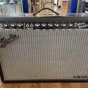 Fender '65 Deluxe Reverb combo amp