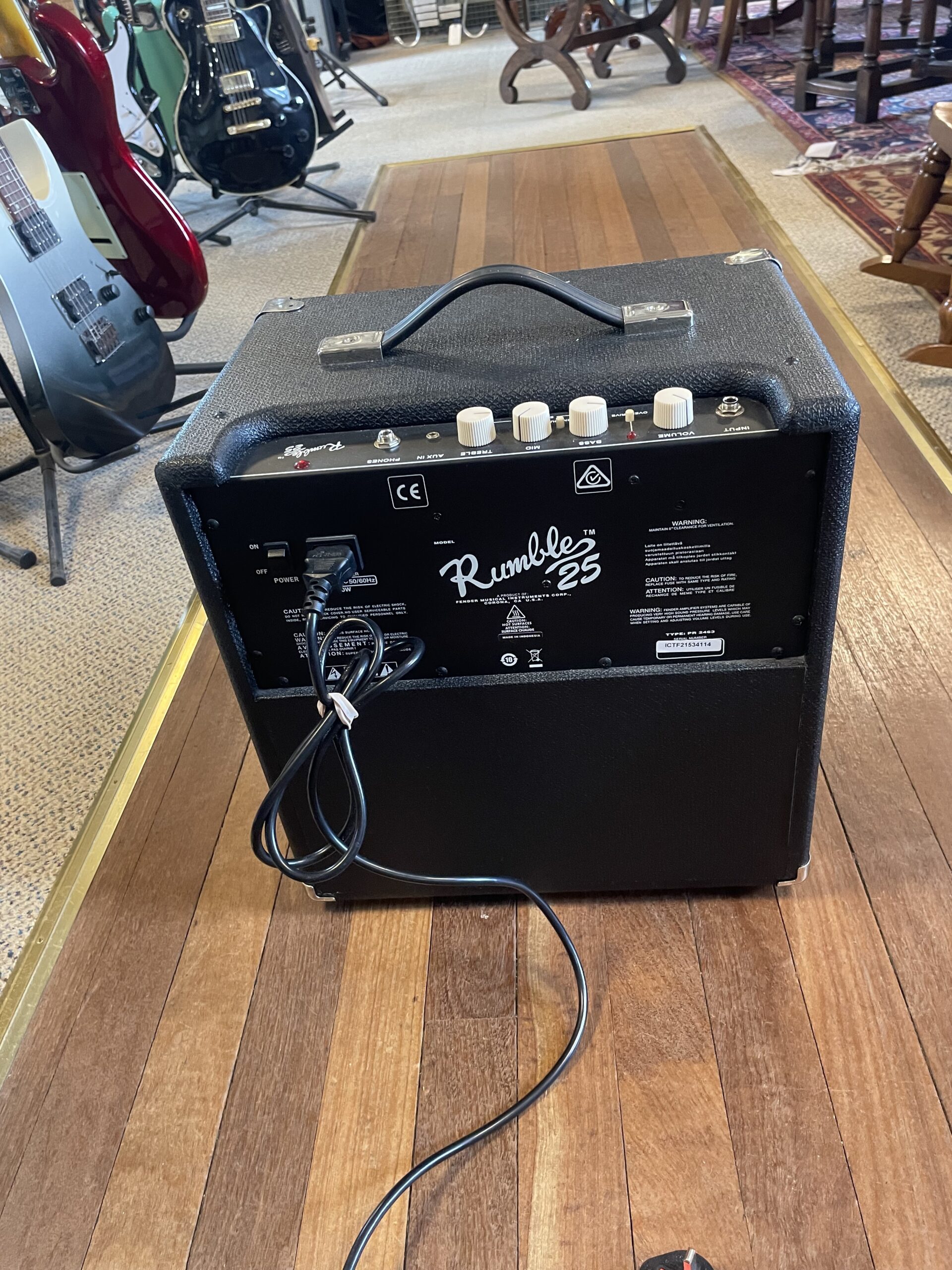 Fender Rumble 25 Bass Combo - Image 4