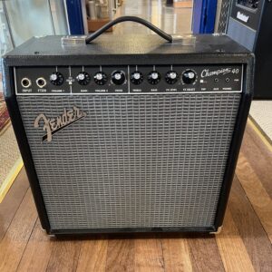 Fender Champion 40 Guitar Amplifier Combo with Effects