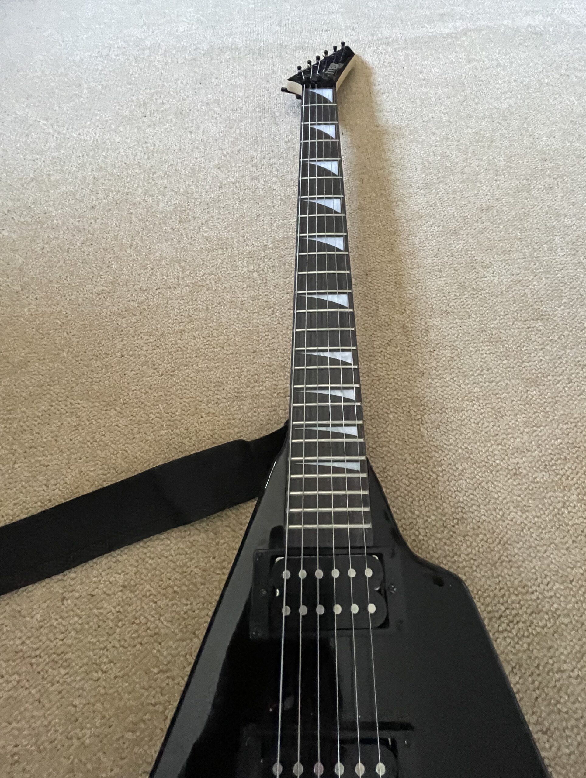 Max guitar Flying V Black - Image 4