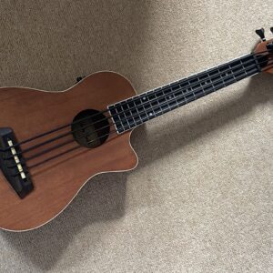 Harley Benton UkeBass Mahogany