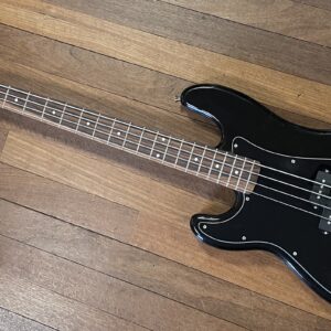 Vintage V40 Coaster Bass Guitar Black Left Handed