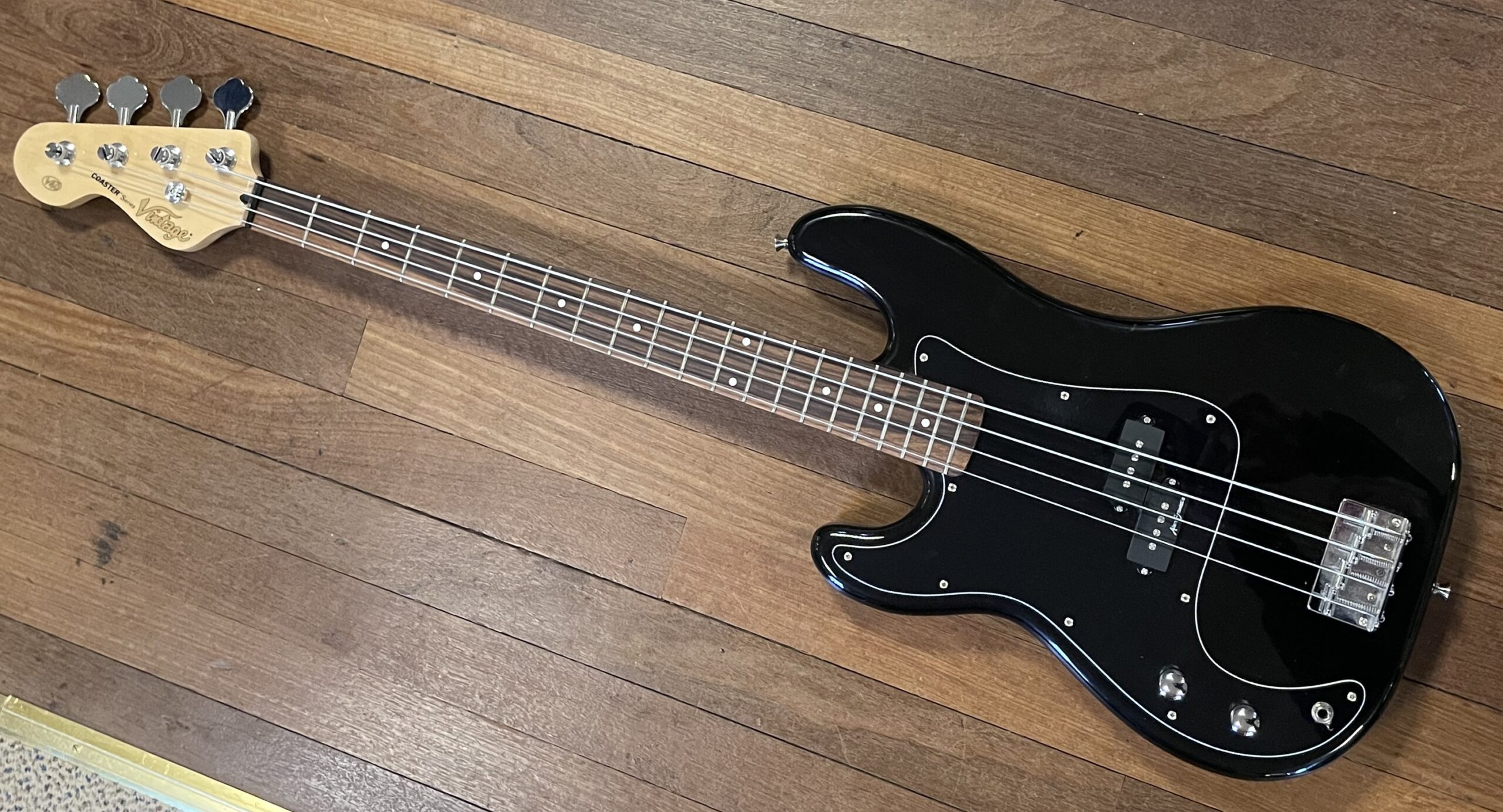 Vintage V40 Coaster Bass Guitar Black Left Handed